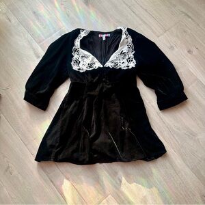 Urban Outfitters Black Velvet Lace collar Mini Dress